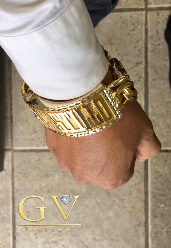 Buy Yellow Chimes Men Gold-Toned & White Gold-Plated Link Bracelet online